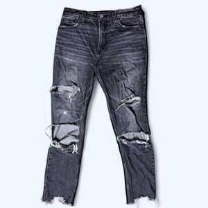 Abercrombie & Fitch Annie Girlfriend Ankle Jeans